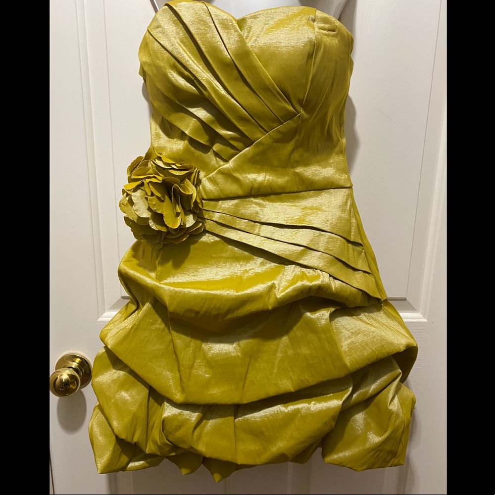 Forever 21 Formal Strapless Dress